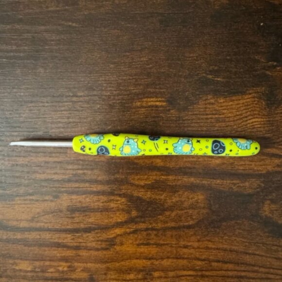 *Glow in the Dark* The Woobles Bepi the Mercurian Crochet Hook - Never Used - Picture 2 of 2